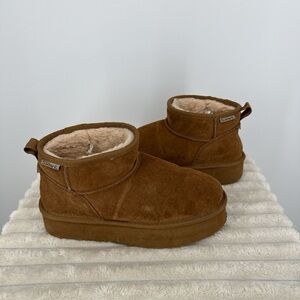 BearPaw brown Tan platform mini boots size 10